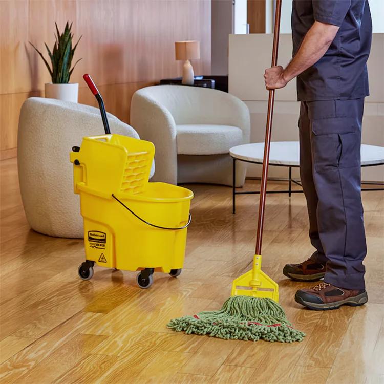 Dụng cụ vệ sinh Sao Việt