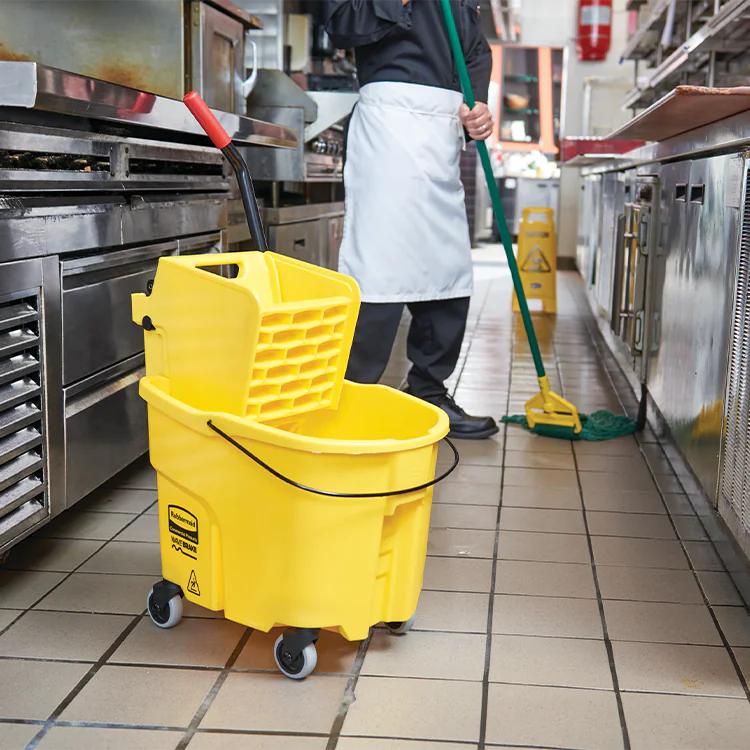 Dụng cụ vệ sinh Sao Việt