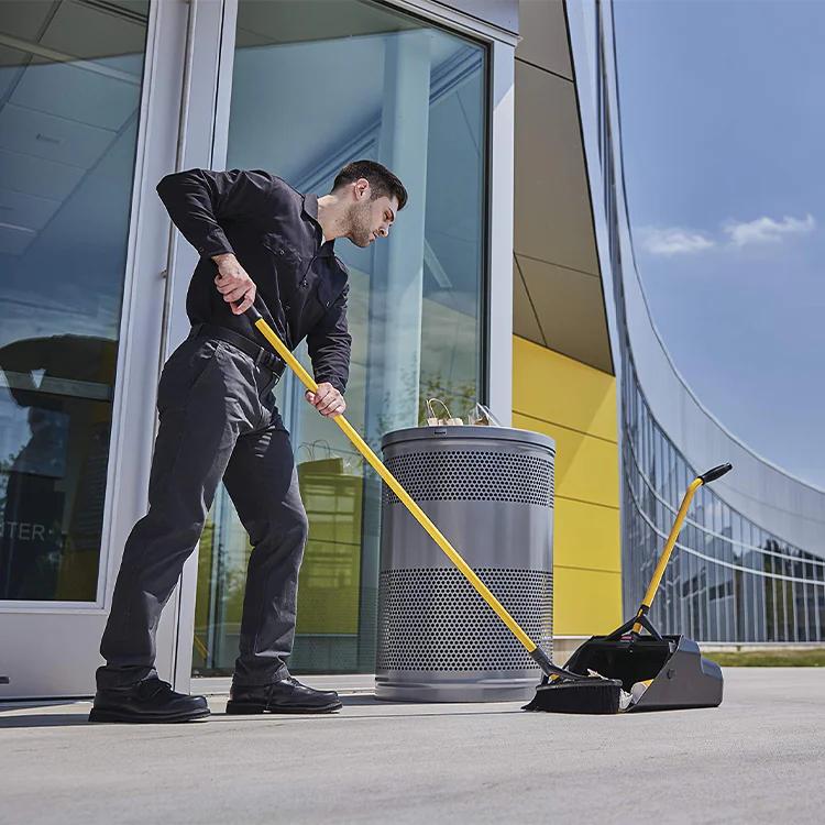 Dụng cụ vệ sinh Sao Việt