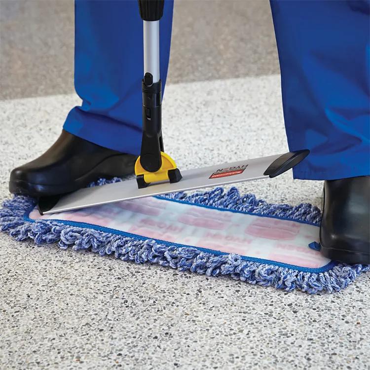 Dụng cụ vệ sinh Sao Việt