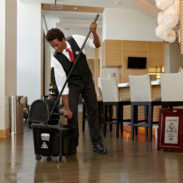 Dụng cụ vệ sinh Sao Việt